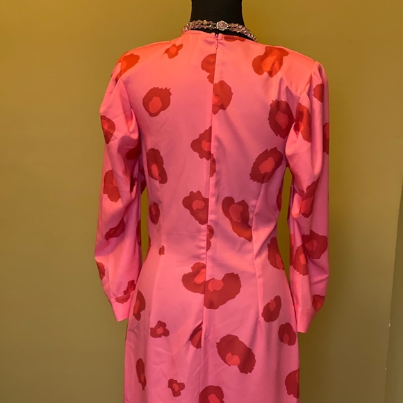 Dress - Picture 5 of 8